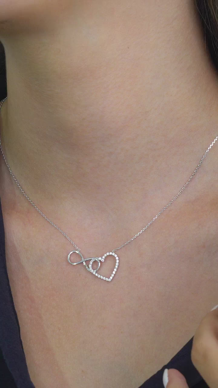 Taki | Collana a cuore d'argento con cuore attaccato all'amore eterno, regalo di San Valentino