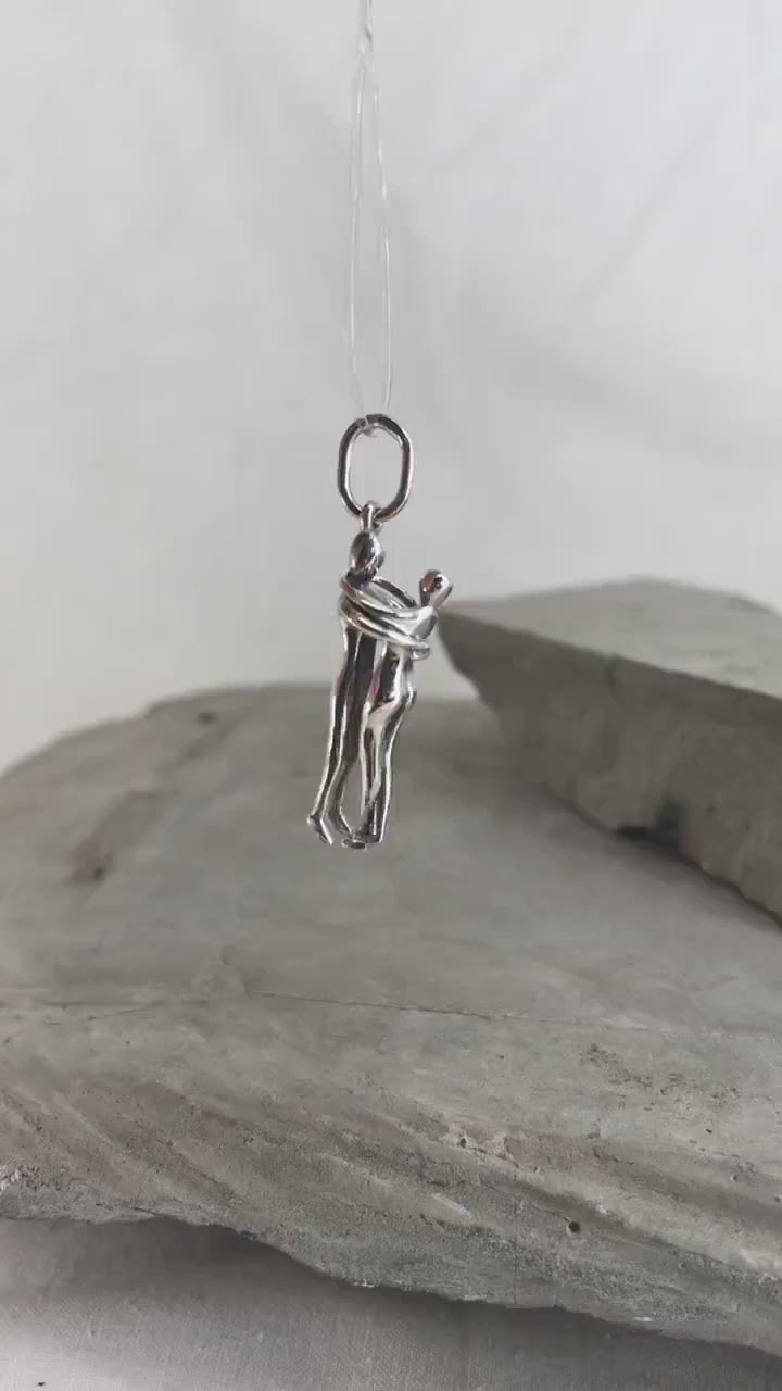 Taki | Collana in Acciaio Inossidabile per Coppia Abbracciata Unisex