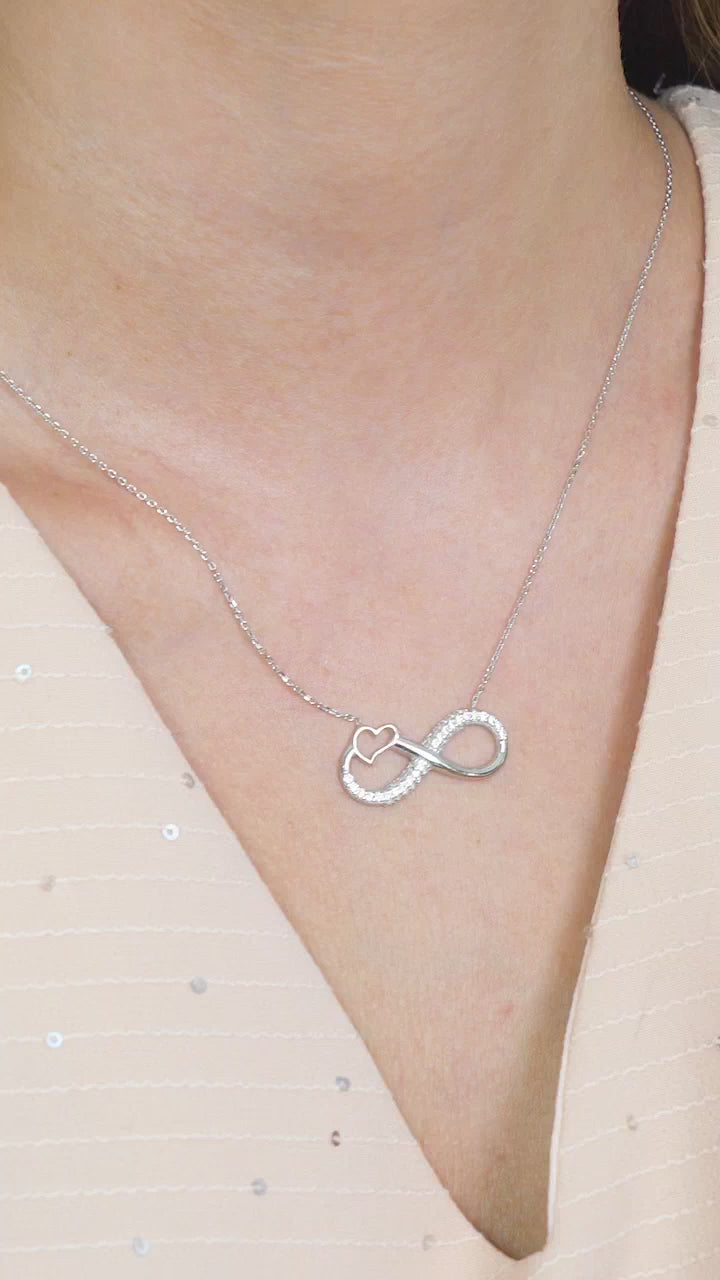 Taki | Collana Infinity Cuore d'Argento Collana Amore Eterno Regalo di San Valentino
