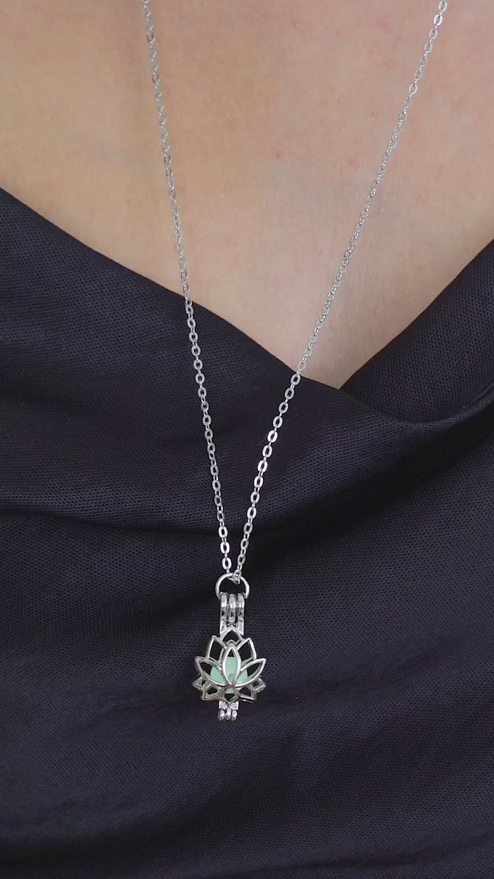 Taki | Collana Lotus da Donna Fosforescente Verde