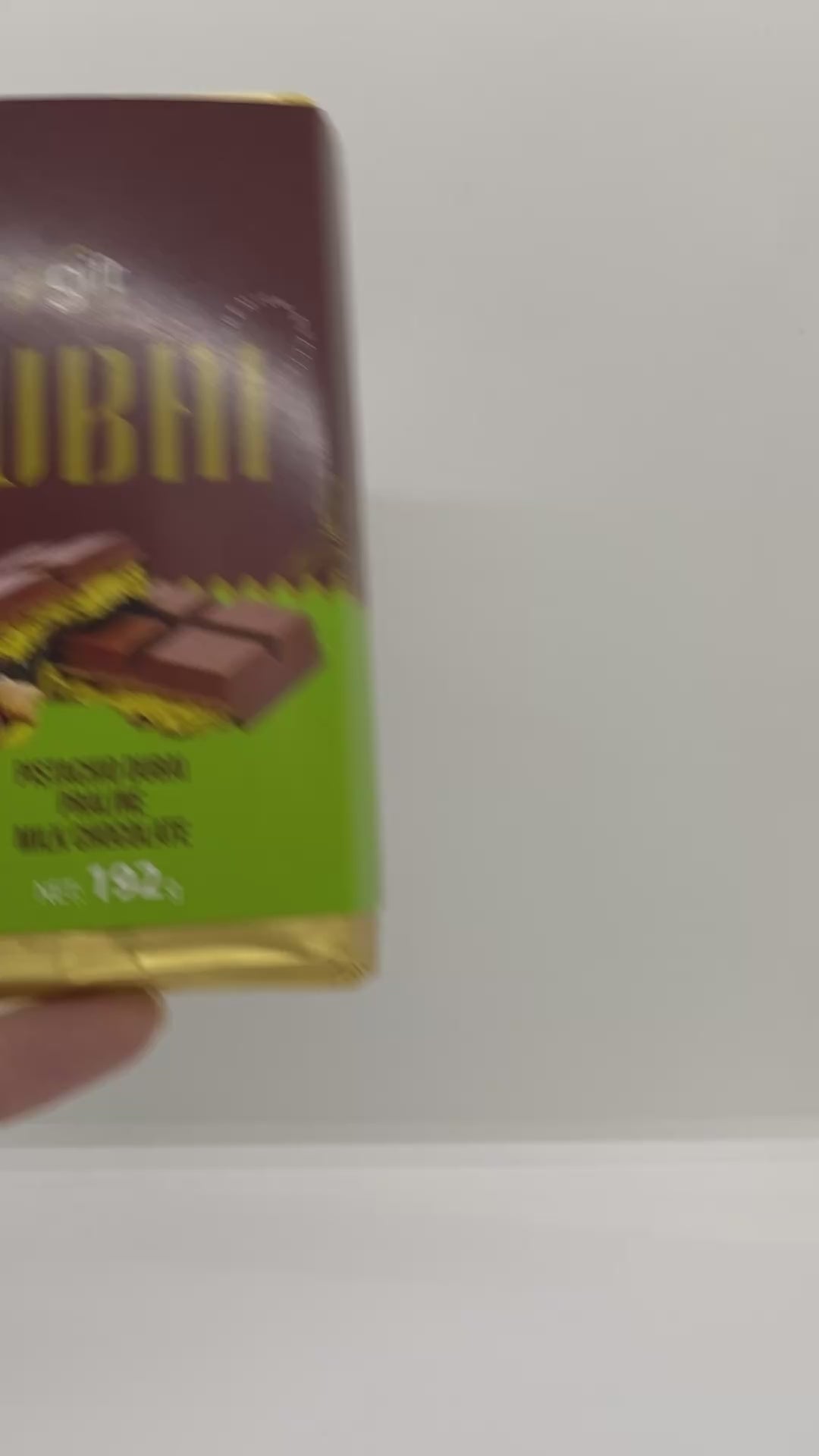 V-Gift Pistacchio Pralinato Cioccolato di Dubai – Delizia Croccante e Nocciolosa 192g